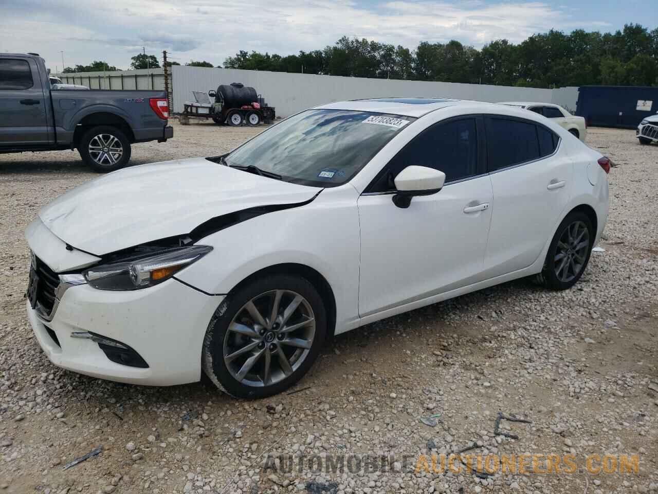 3MZBN1W39JM250057 MAZDA 3 2018