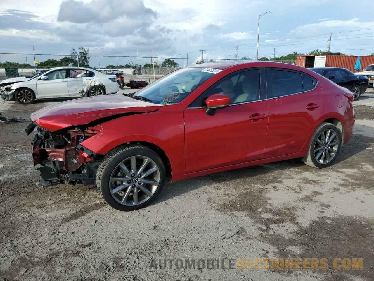 3MZBN1W39JM255601 MAZDA 3 2018