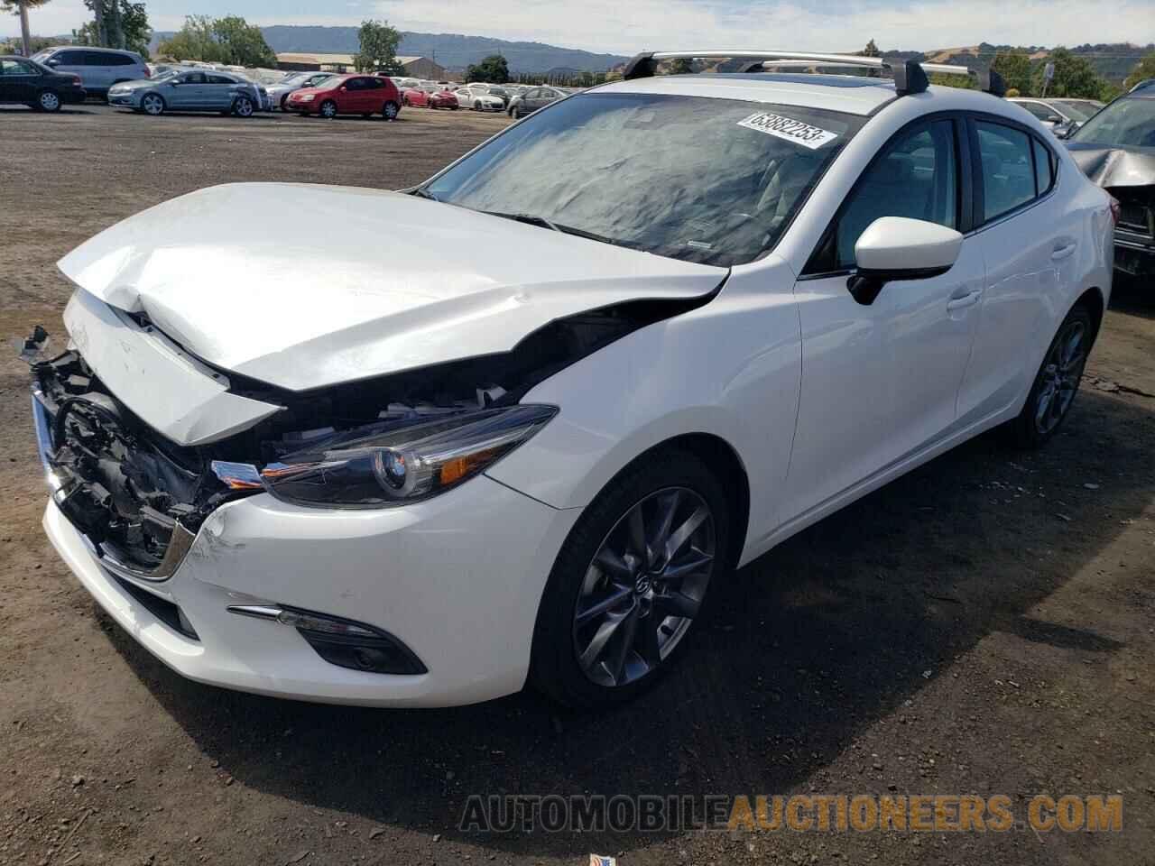 3MZBN1W3XJM177054 MAZDA 3 2018