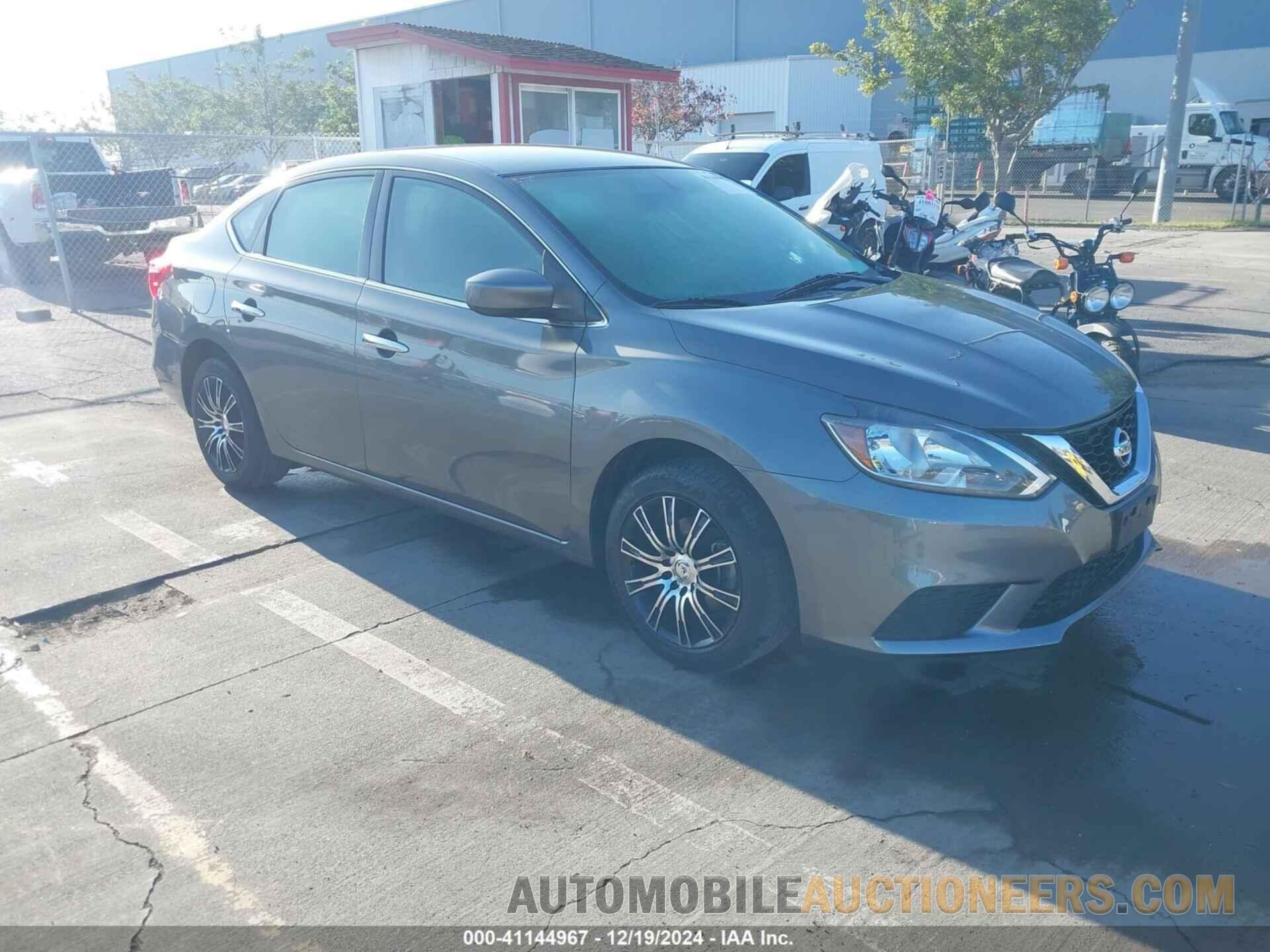 3N1AB7AP1JY329495 NISSAN SENTRA 2018