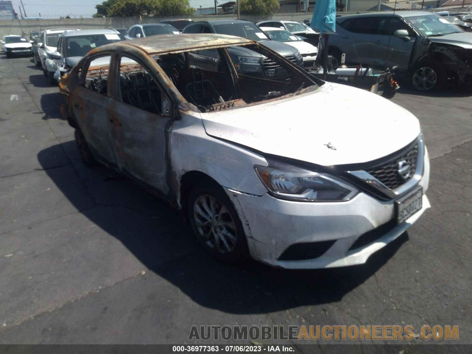 3N1AB7AP2JY265726 NISSAN SENTRA 2018