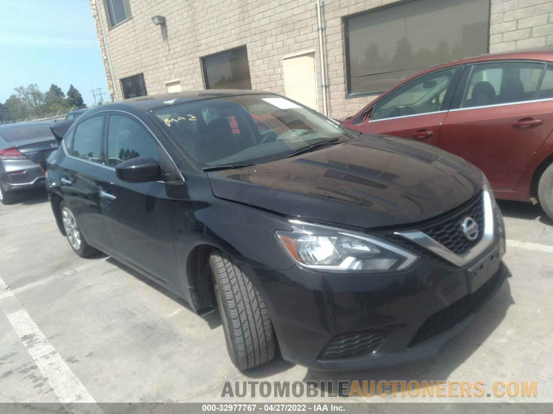 3N1AB7AP2JY272675 NISSAN SENTRA 2018