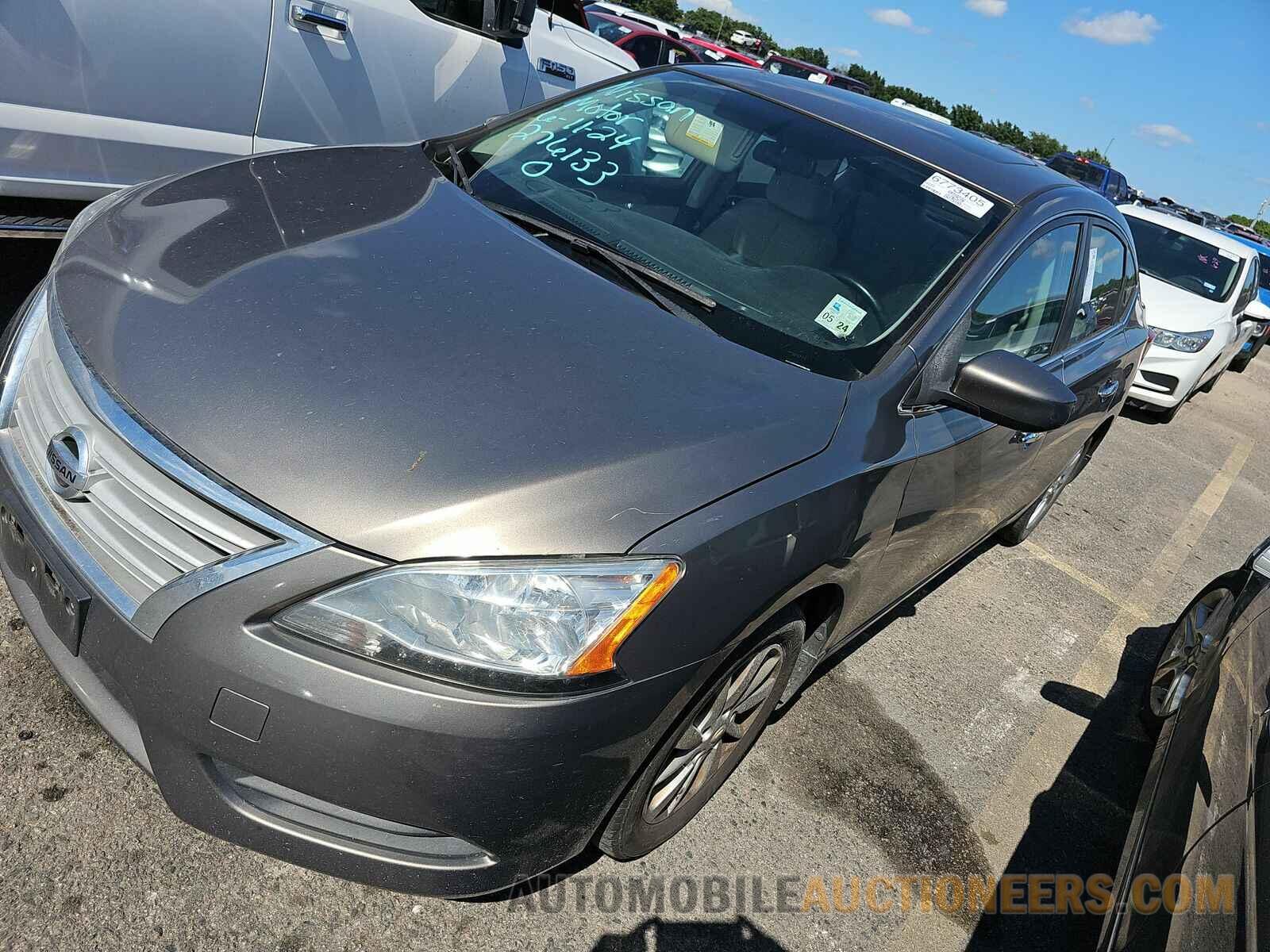 3N1AB7AP9FY276133 Nissan Sentra 2015