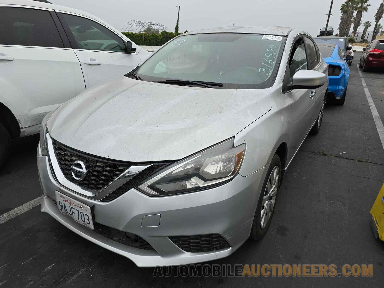 3N1AB7AP9JY316929 Nissan Sentra 2018