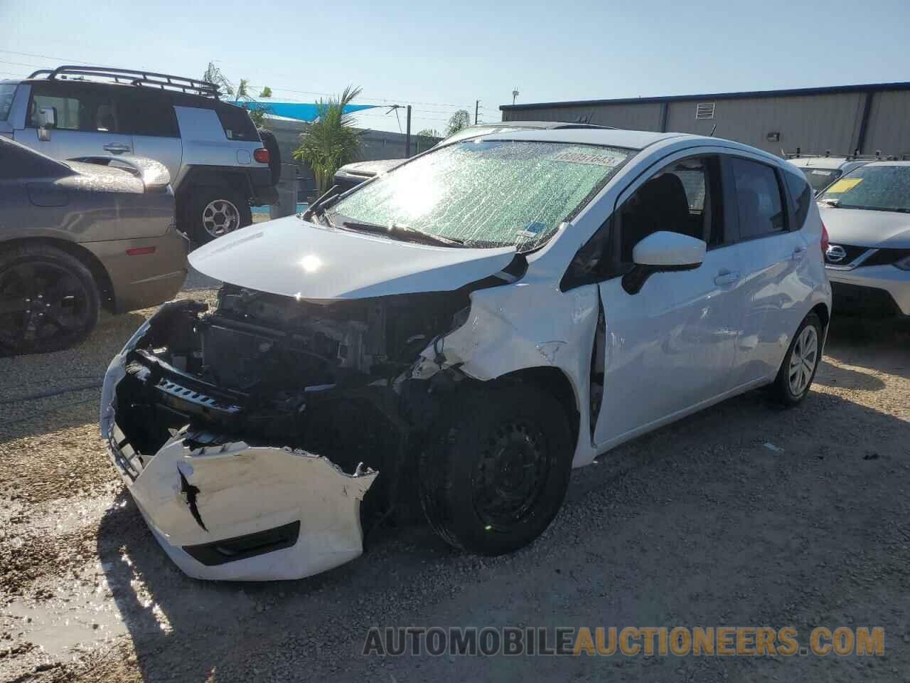 3N1CE2CP1JL363529 NISSAN VERSA 2018