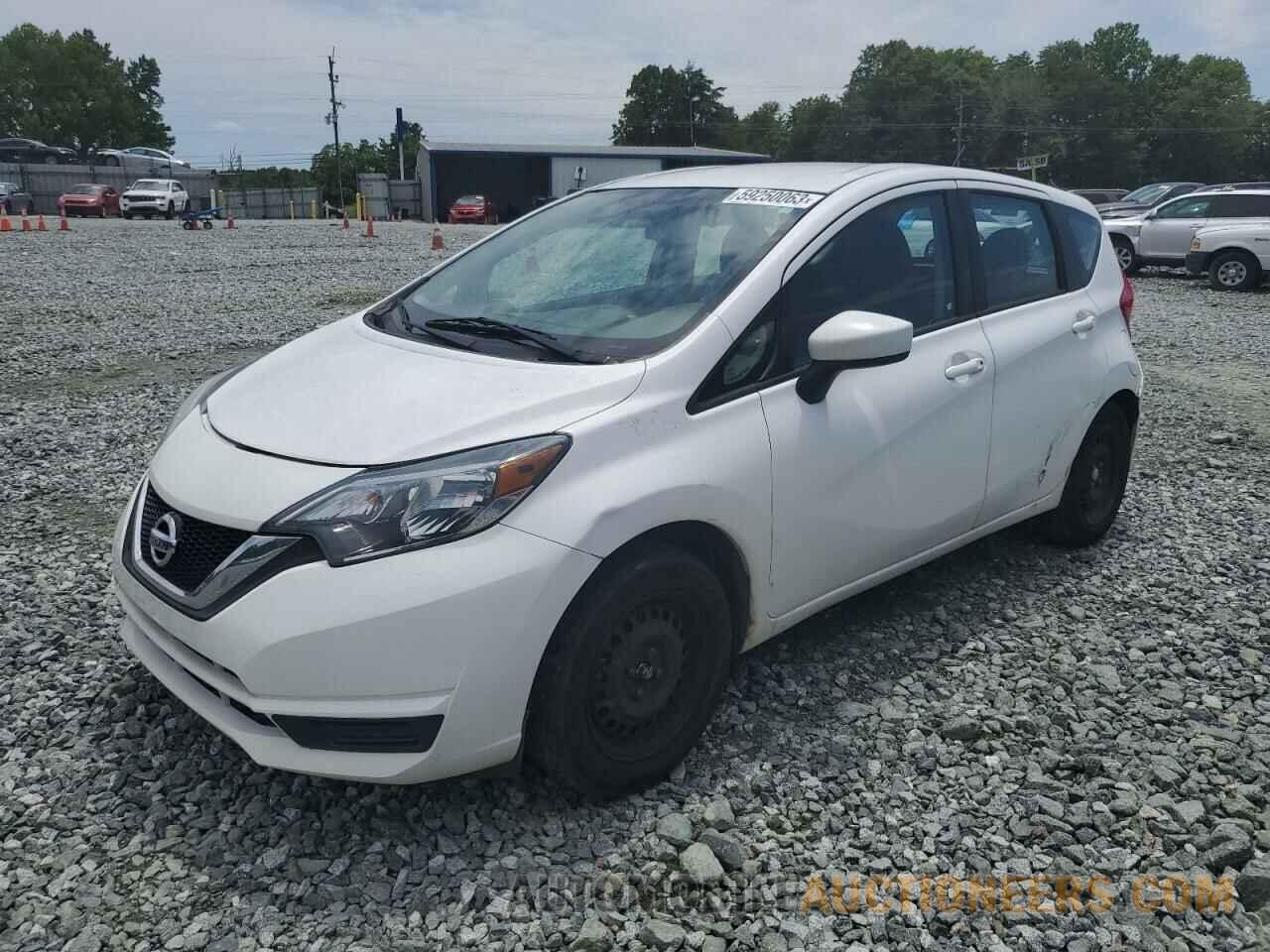 3N1CE2CP3JL370353 NISSAN VERSA 2018