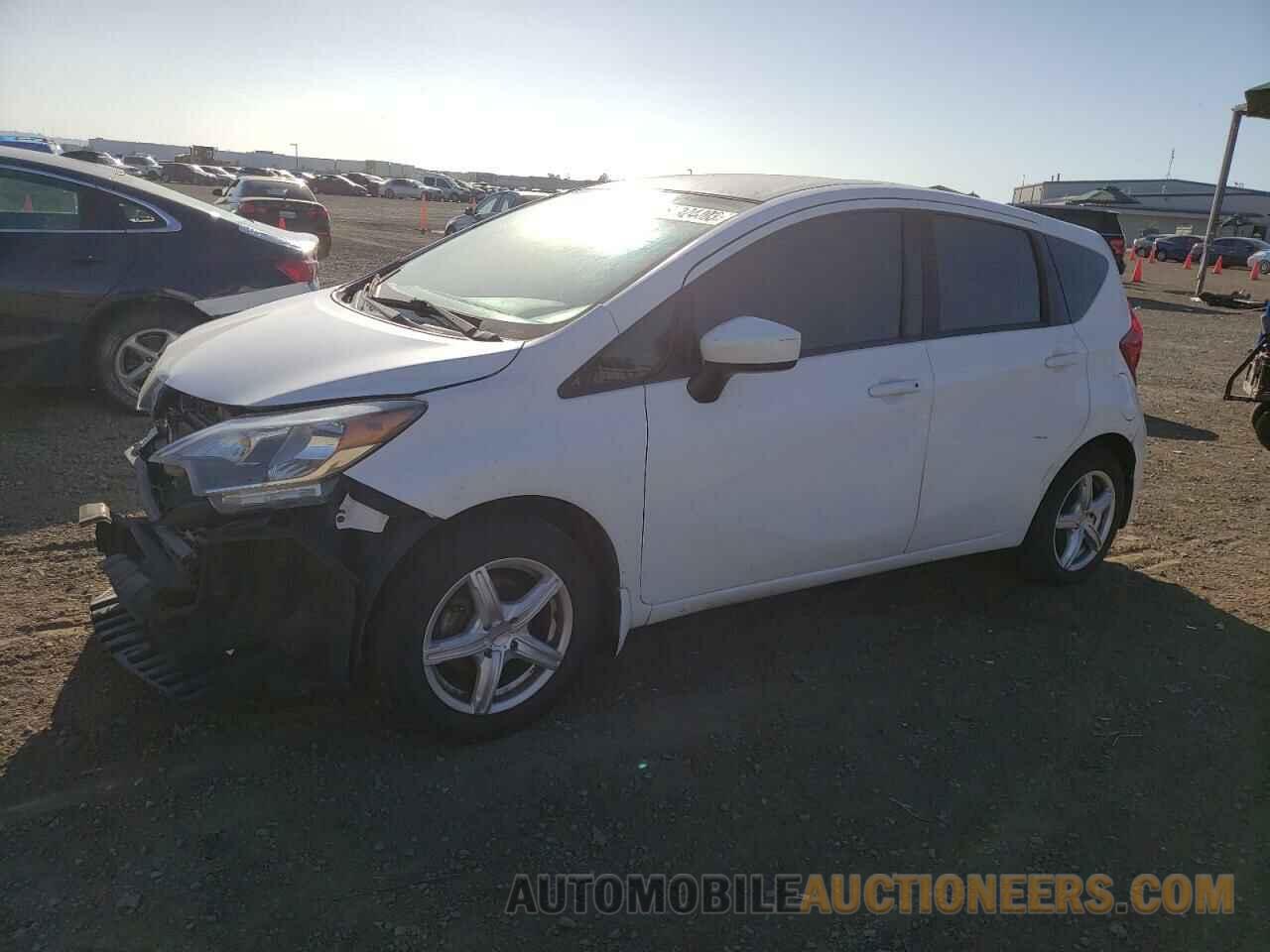 3N1CE2CP8JL355279 NISSAN VERSA 2018