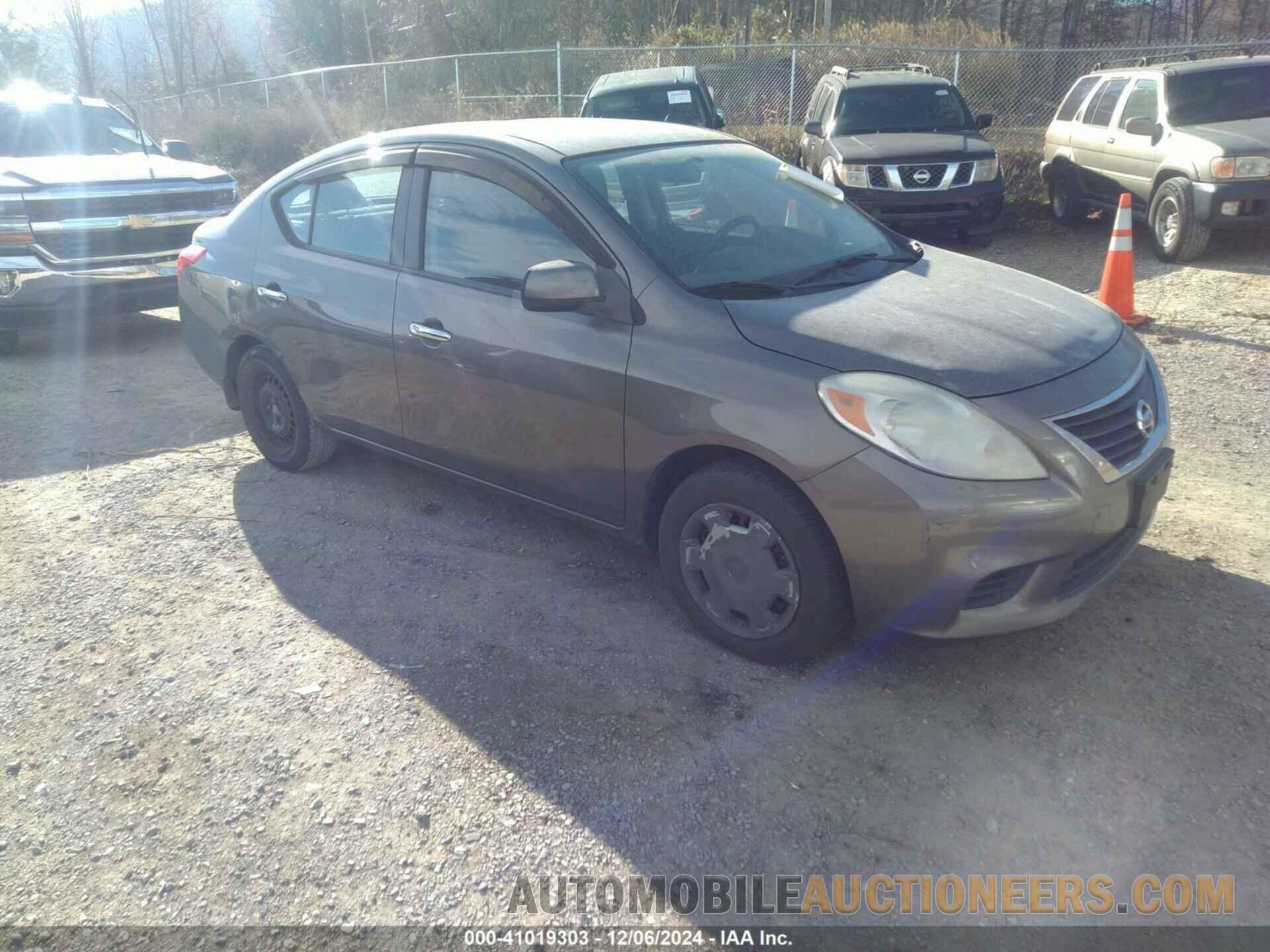 3N1CN7AP0CL814744 NISSAN VERSA 2012