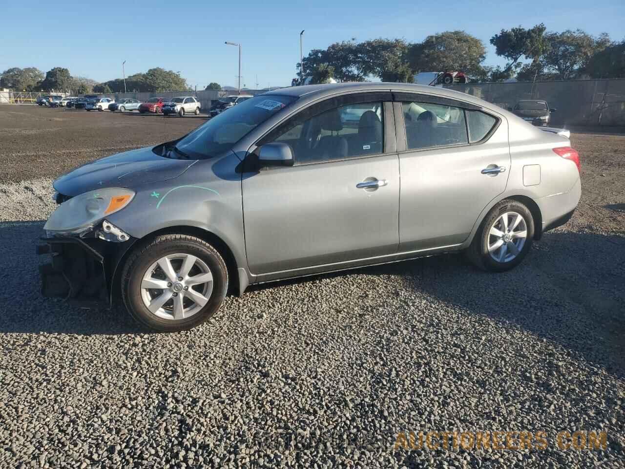 3N1CN7AP0DL877179 NISSAN VERSA 2013