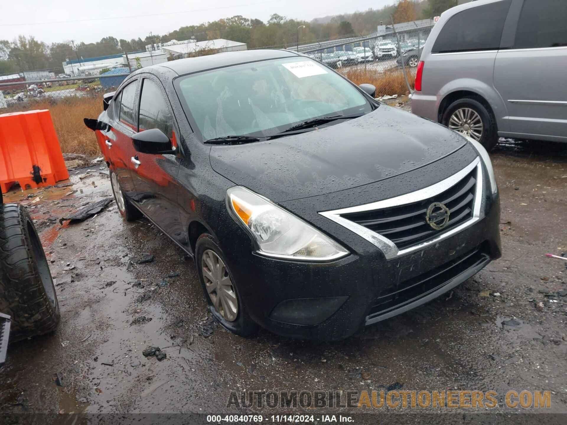 3N1CN7AP0FL807281 NISSAN VERSA 2015