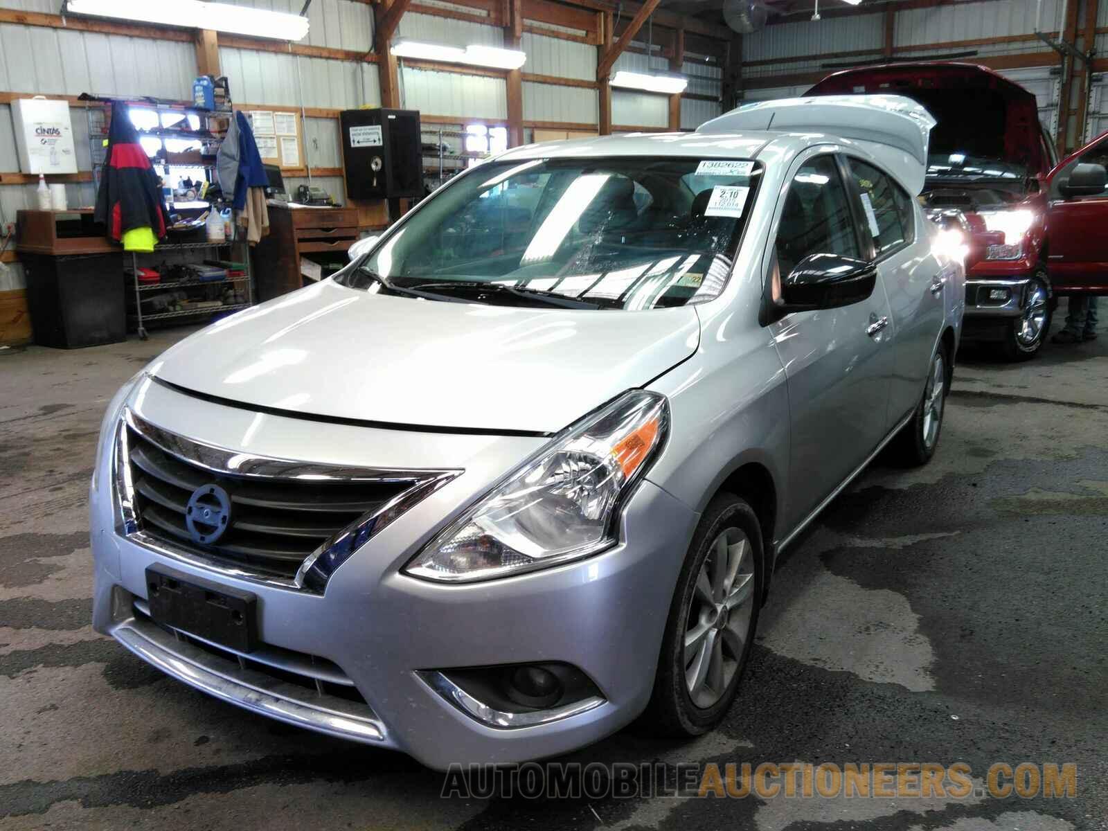 3N1CN7AP0FL819284 Nissan Versa 2015