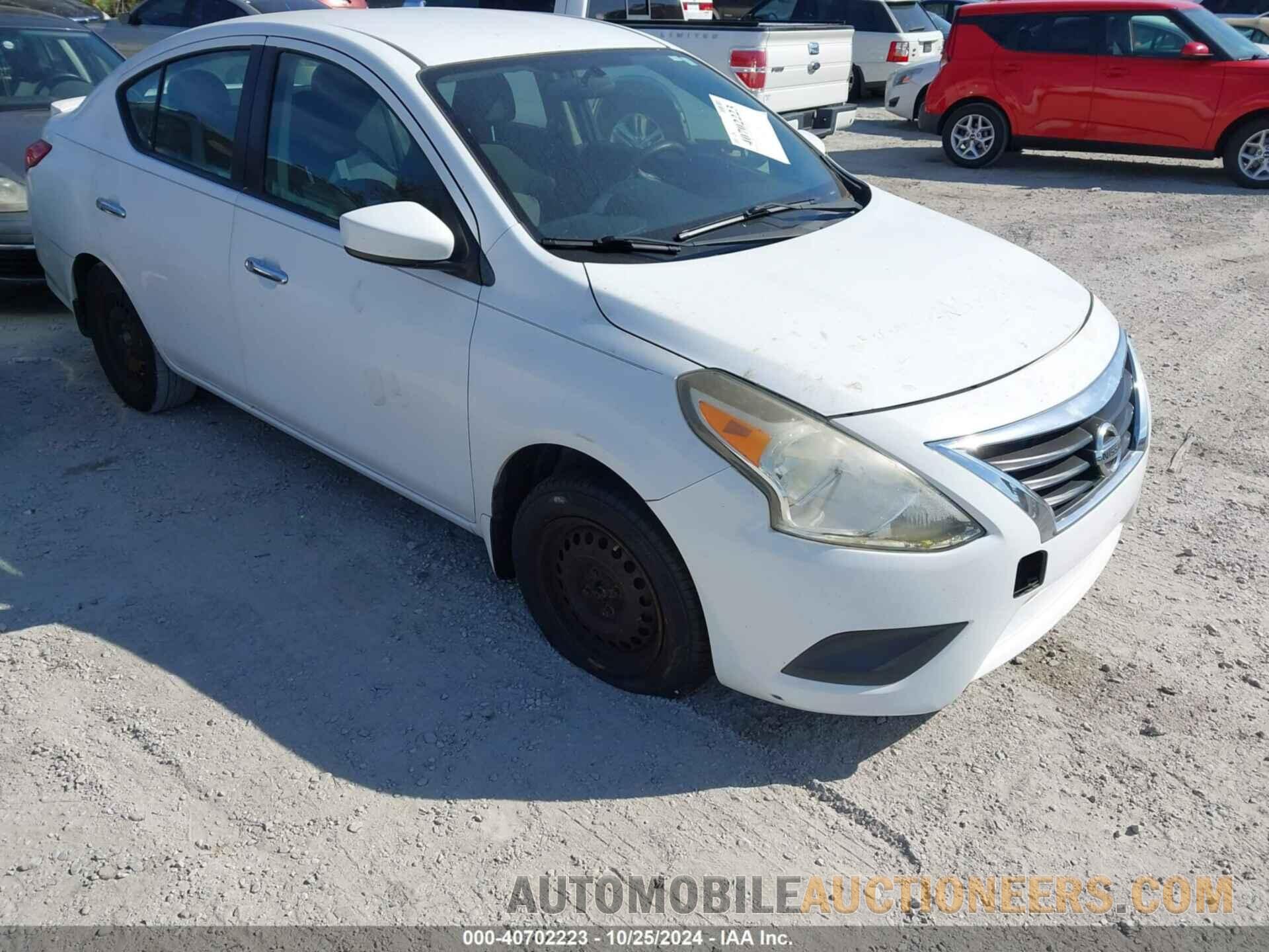 3N1CN7AP0FL851264 NISSAN VERSA 2015