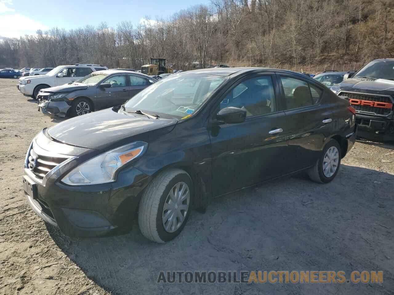 3N1CN7AP0FL890632 NISSAN VERSA 2015