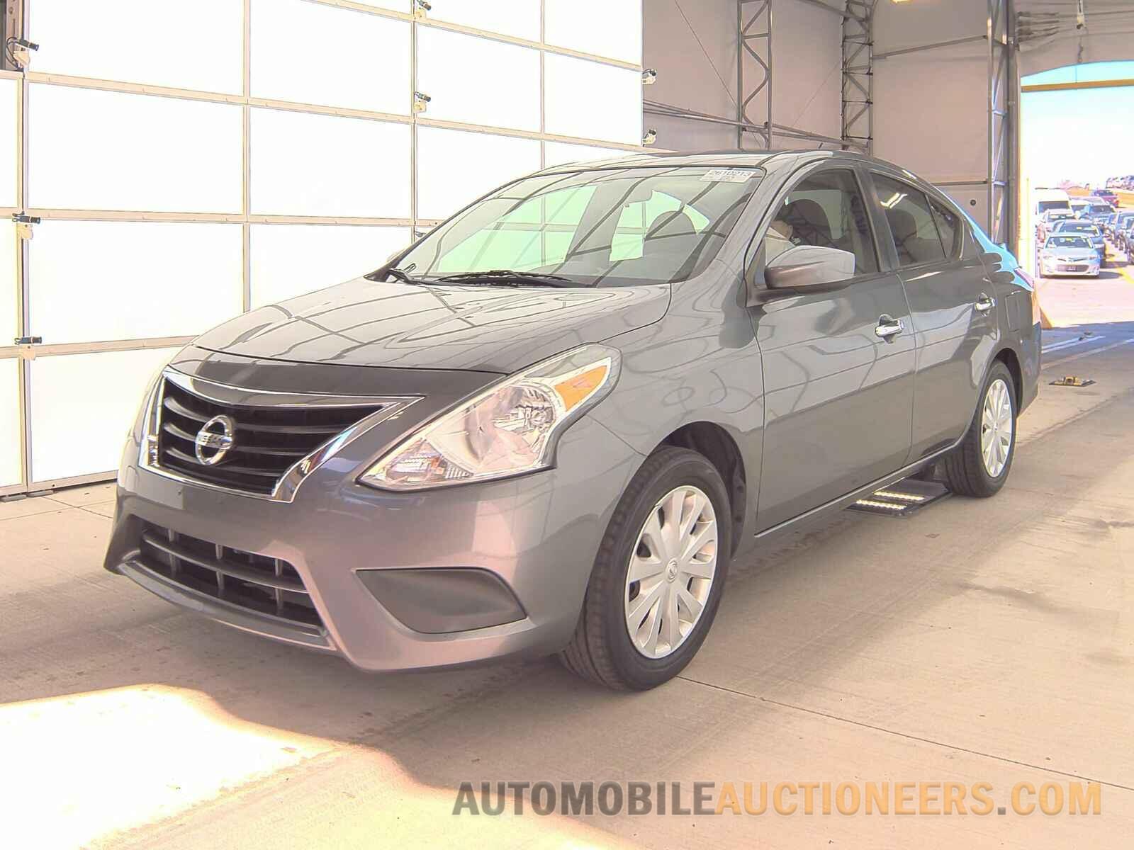 3N1CN7AP0HL897082 Nissan Versa Sedan 2017