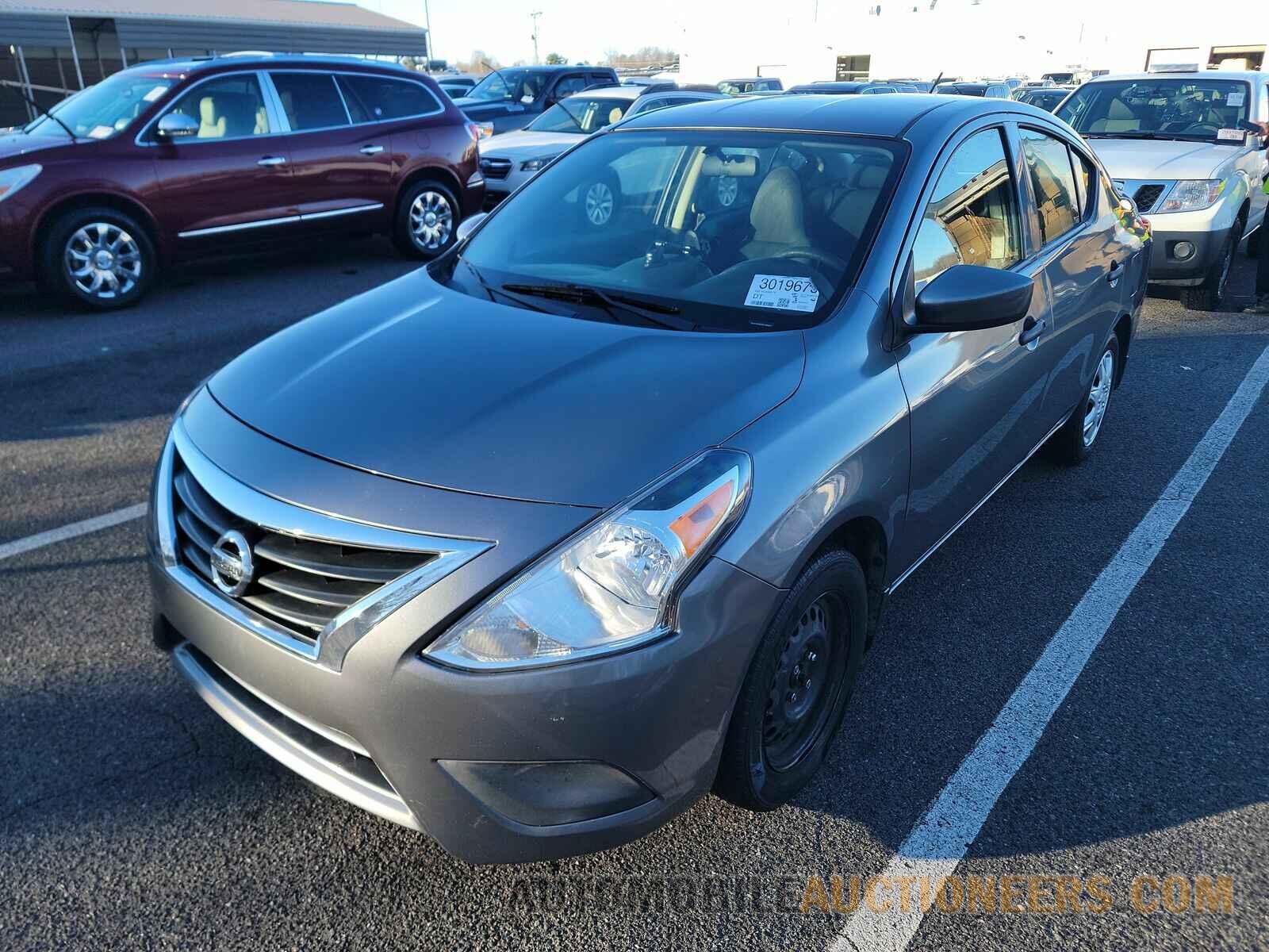 3N1CN7AP0HL906671 Nissan Versa Sedan 2017