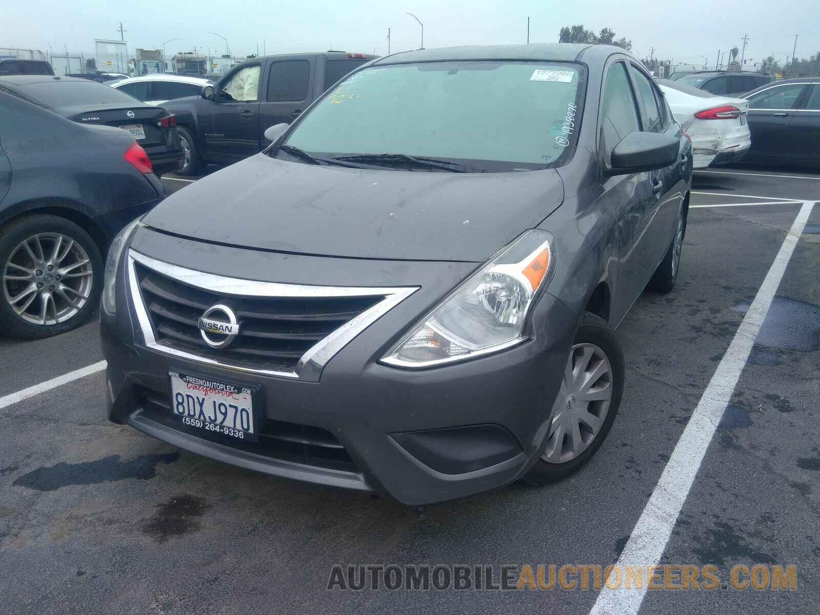 3N1CN7AP0JL803384 Nissan Versa Sedan 2018