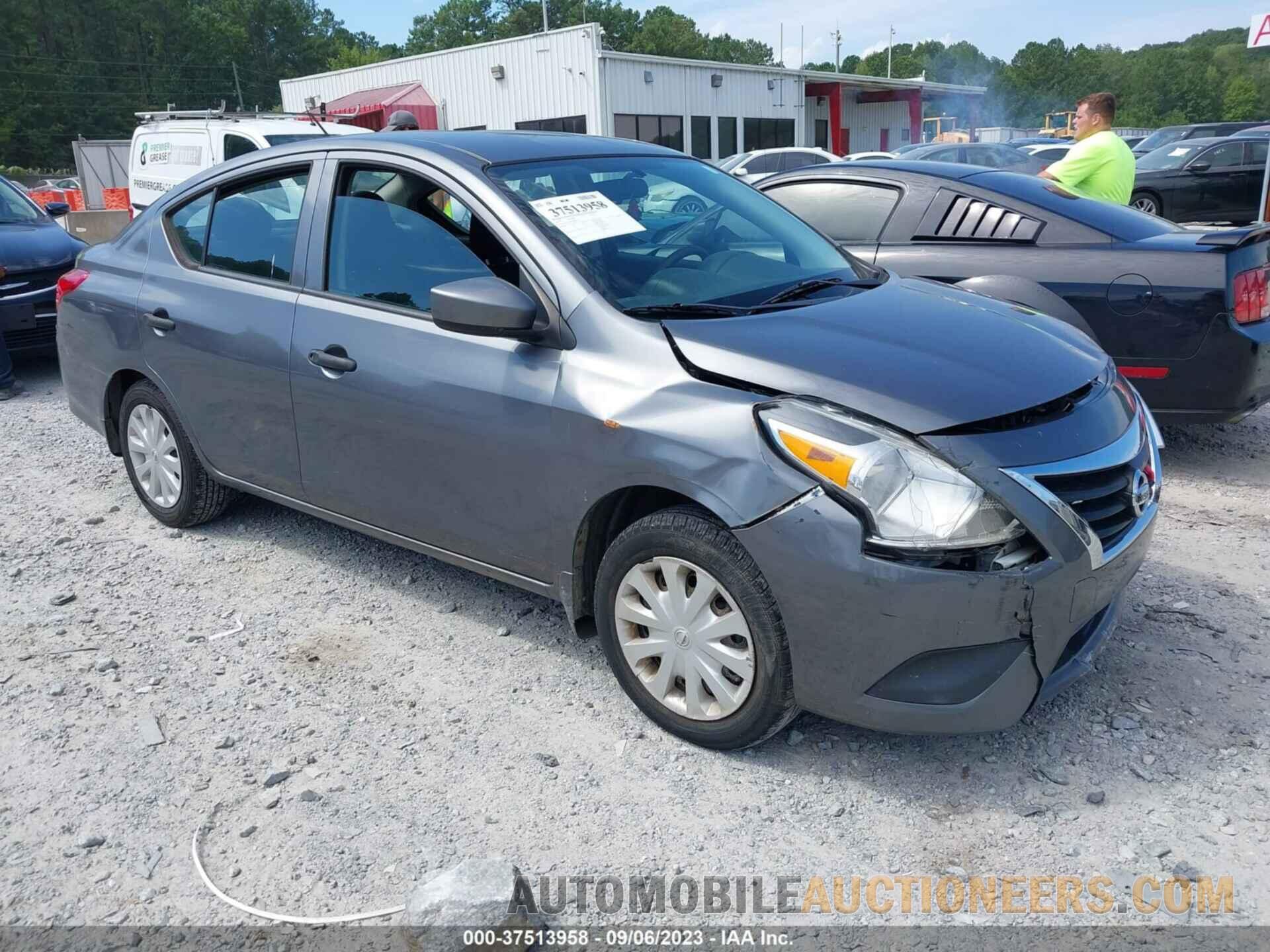 3N1CN7AP0JL804292 NISSAN VERSA SEDAN 2018