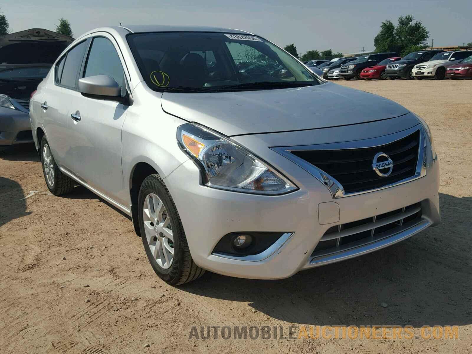 3N1CN7AP0JL811713 NISSAN VERSA 2018