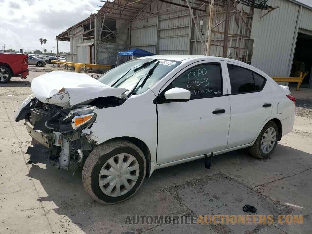 3N1CN7AP0JL812960 NISSAN VERSA 2018