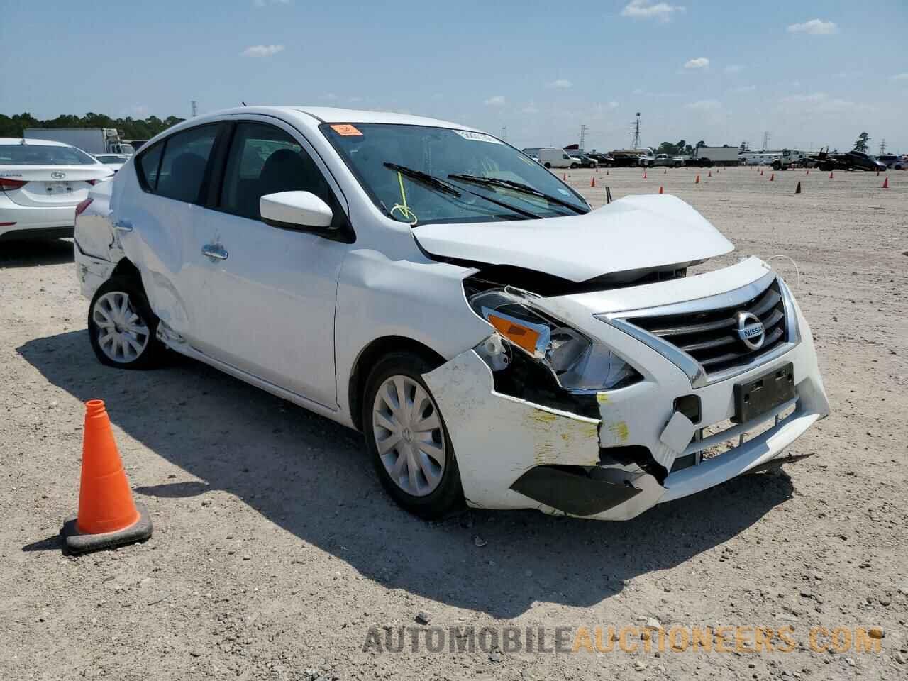 3N1CN7AP0JL815602 NISSAN VERSA 2018