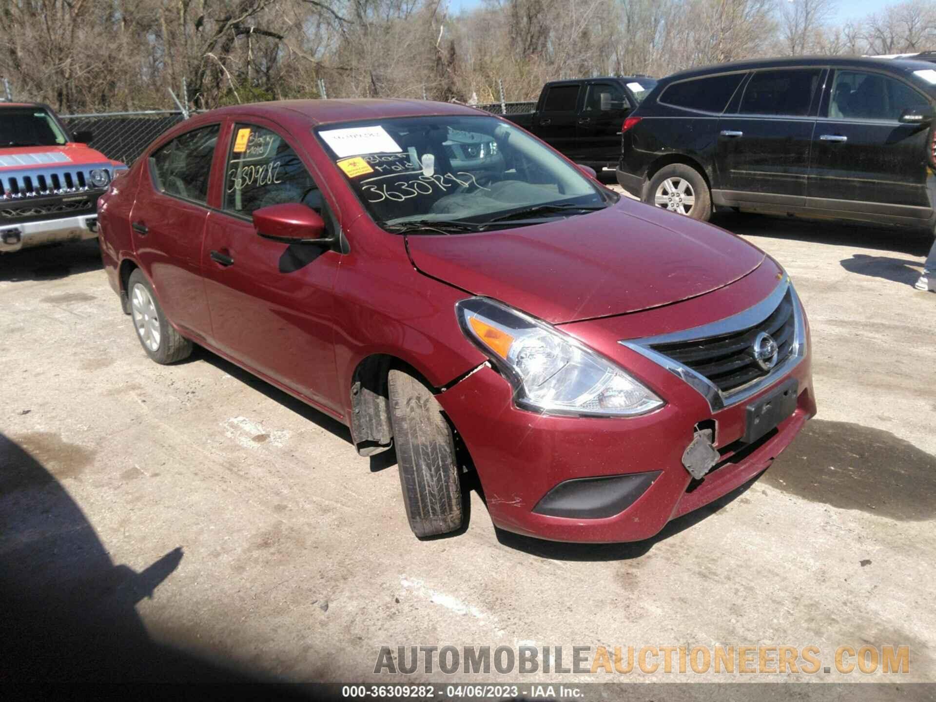 3N1CN7AP0JL820119 NISSAN VERSA SEDAN 2018