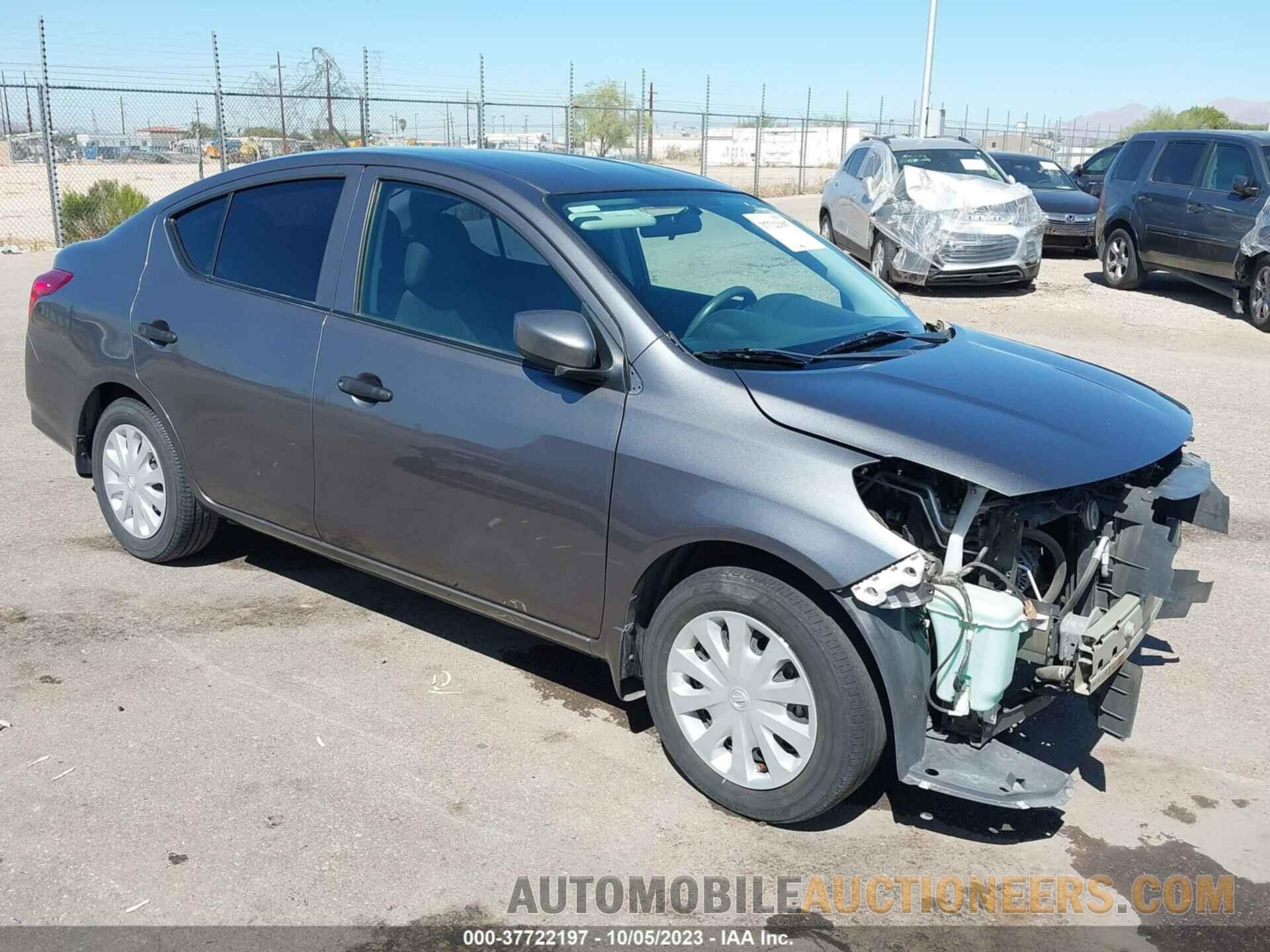 3N1CN7AP0JL860992 NISSAN VERSA SEDAN 2018