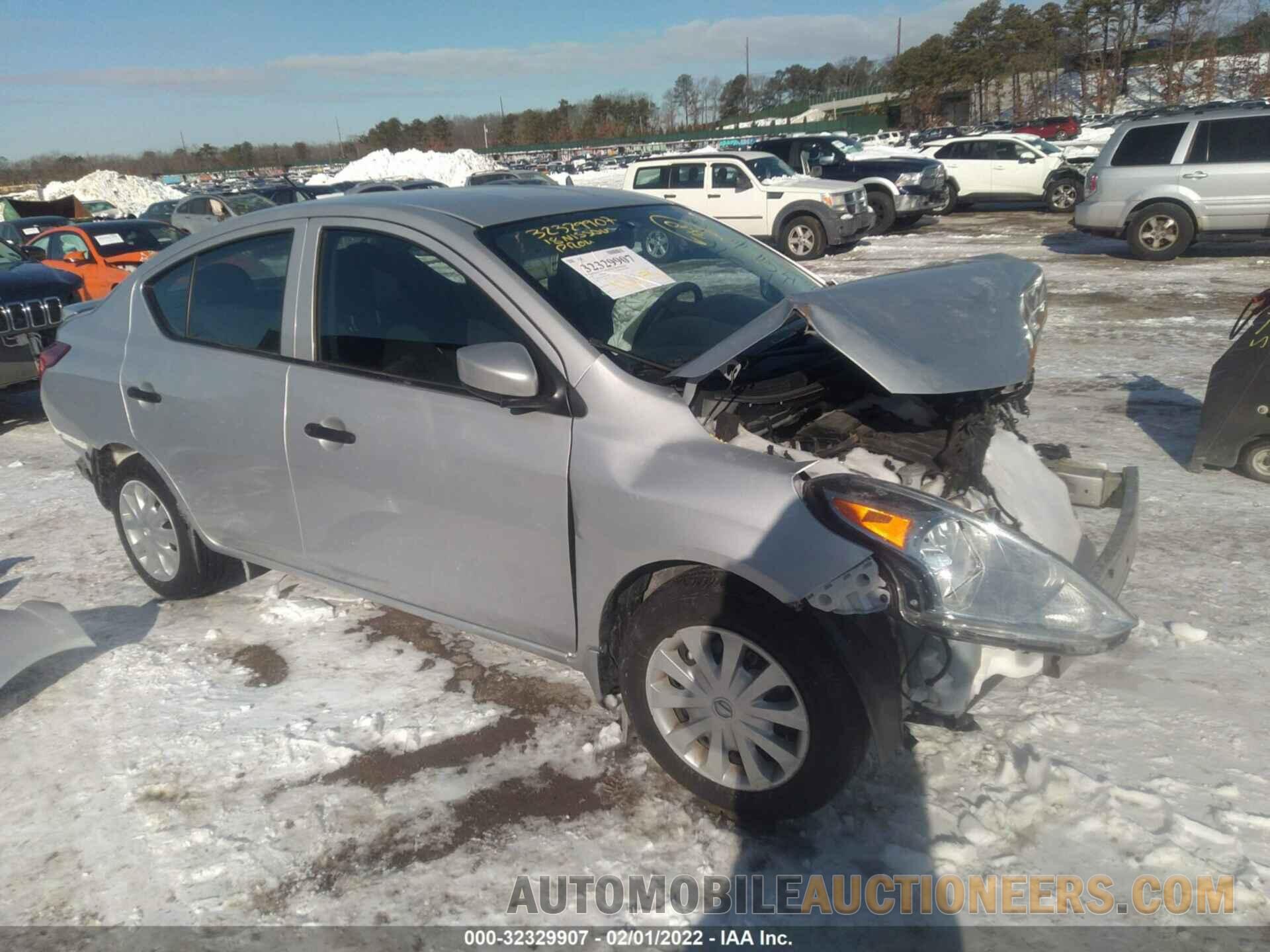 3N1CN7AP0JL871202 NISSAN VERSA SEDAN 2018