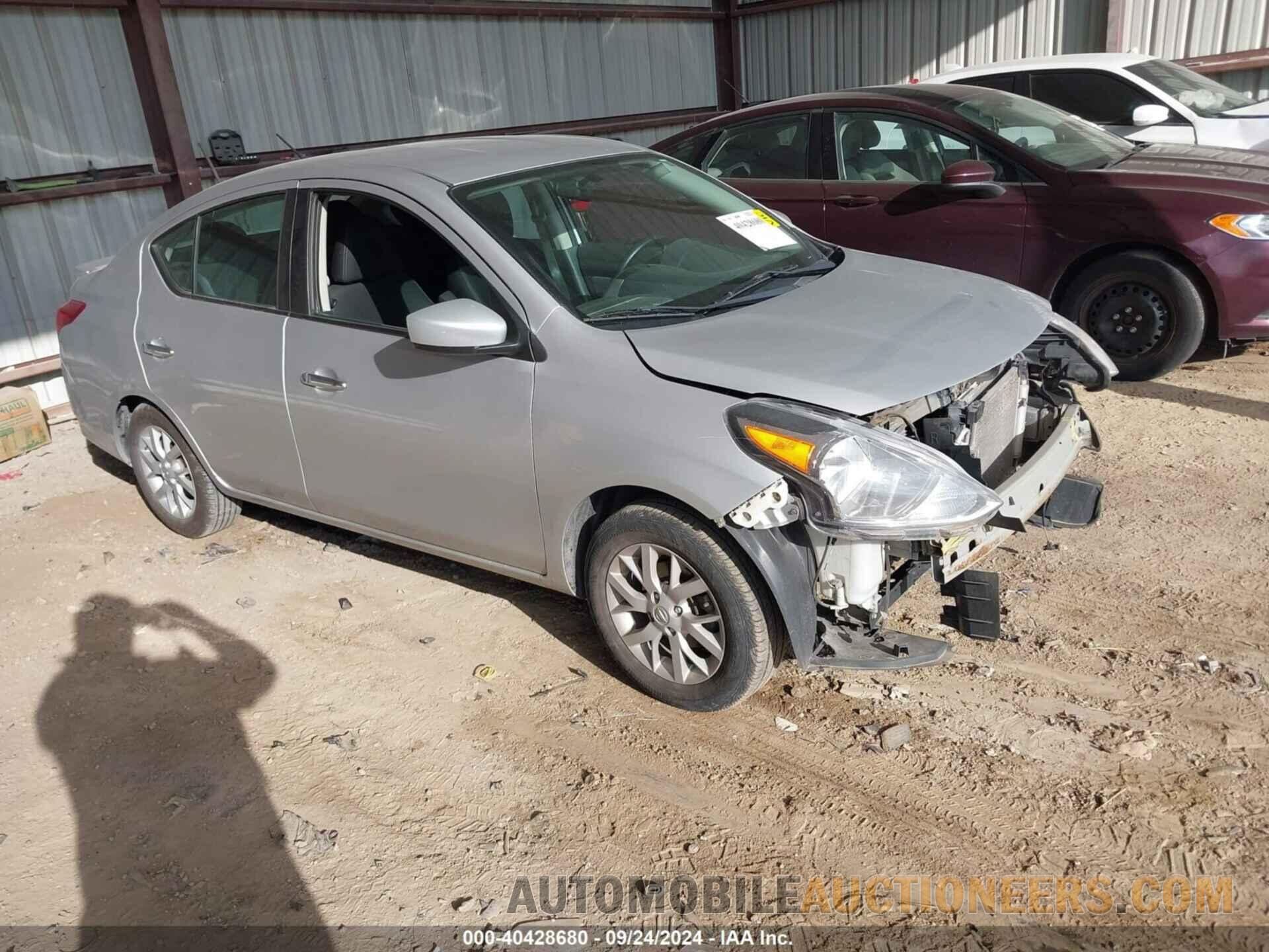 3N1CN7AP0JL880093 NISSAN VERSA 2018