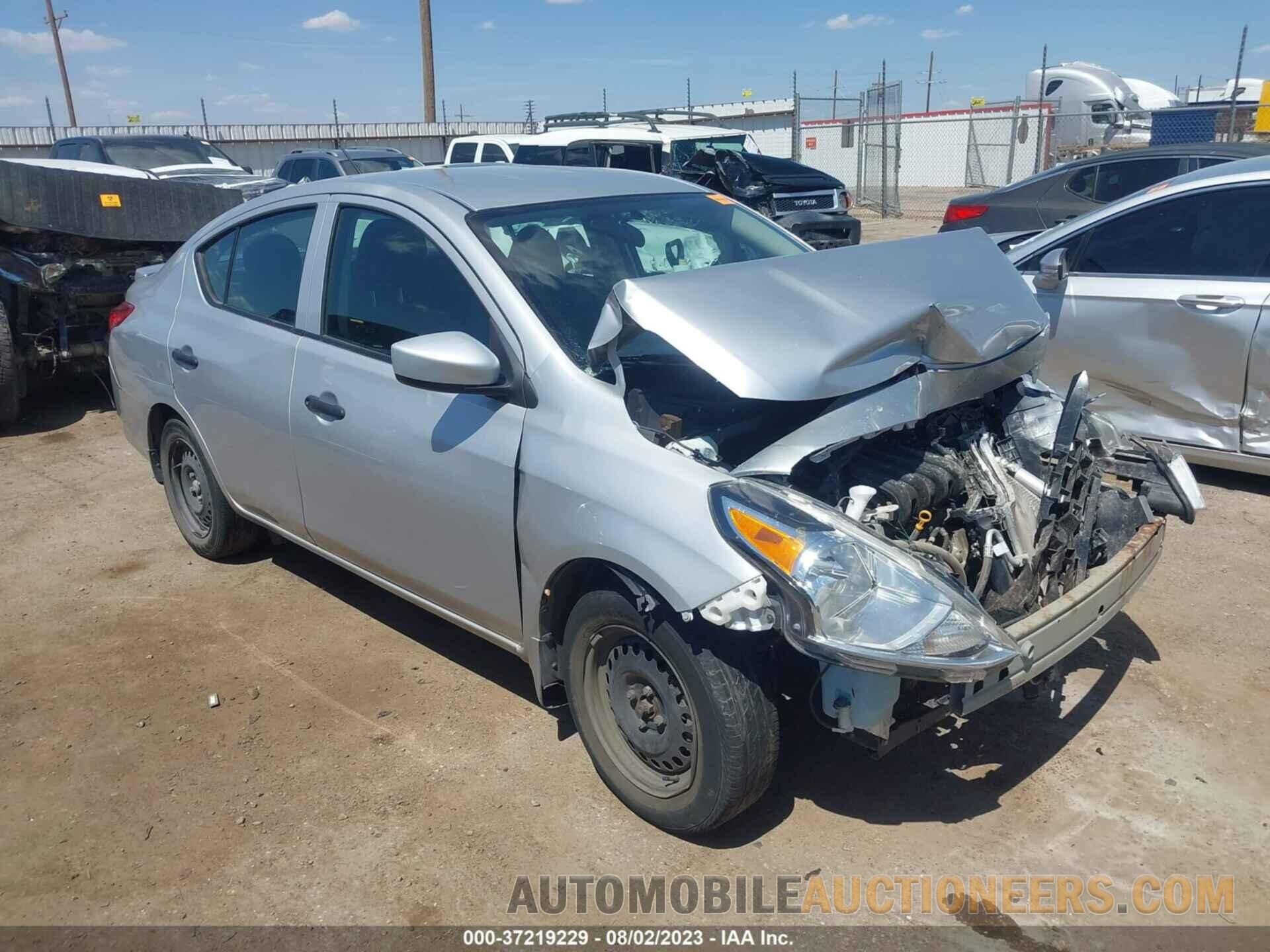 3N1CN7AP0KL828223 NISSAN VERSA SEDAN 2019