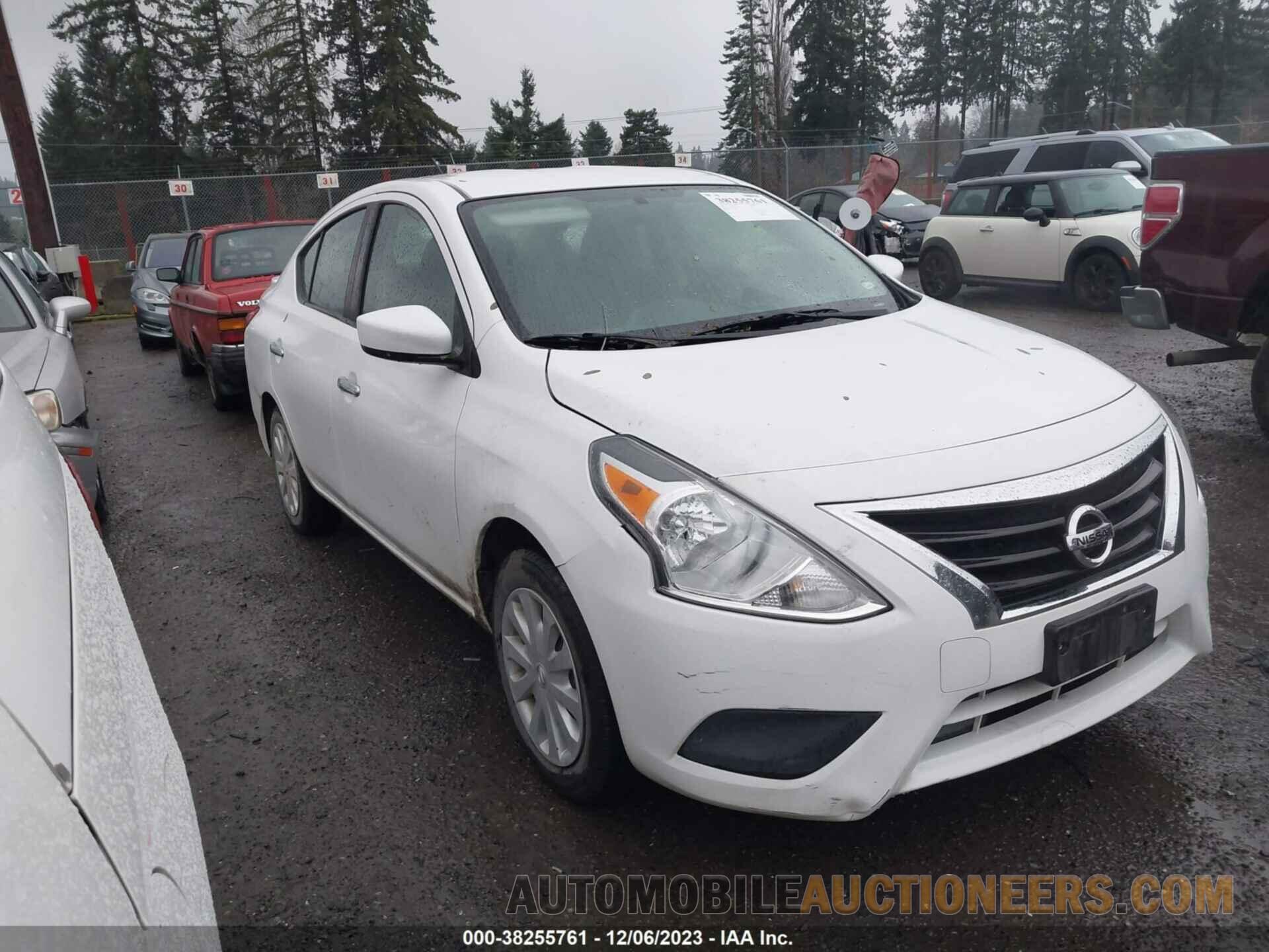 3N1CN7AP0KL875607 NISSAN VERSA 2019