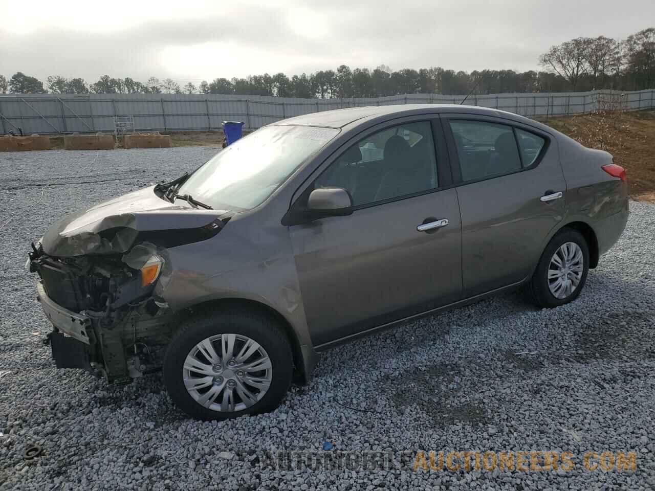 3N1CN7AP1CL875360 NISSAN VERSA 2012