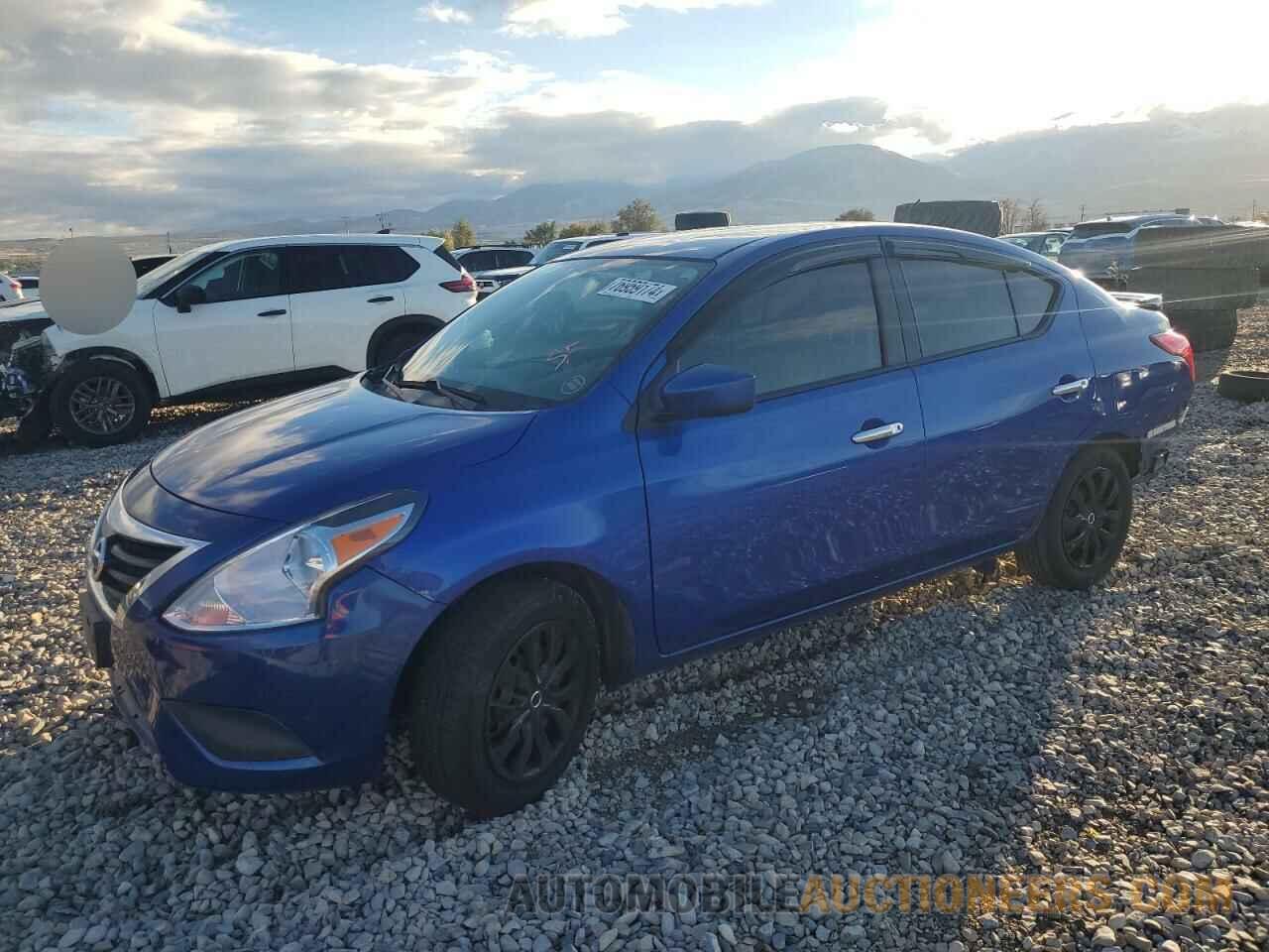 3N1CN7AP1FL886797 NISSAN VERSA 2015