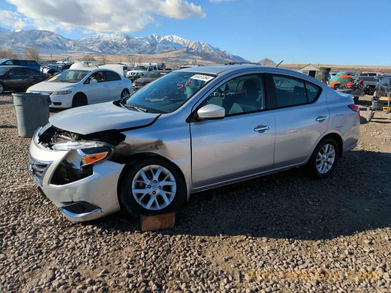 3N1CN7AP1FL956671 NISSAN VERSA 2015