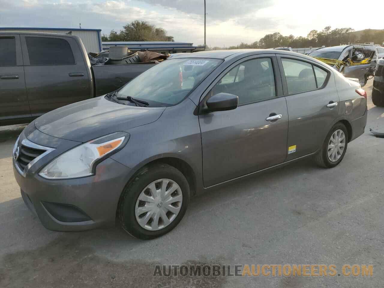 3N1CN7AP1HL814517 NISSAN VERSA 2017