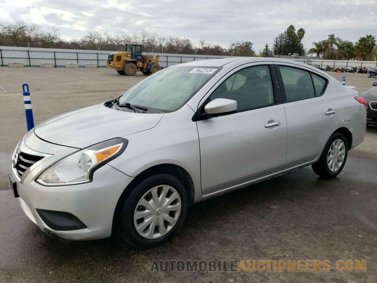 3N1CN7AP1JK442284 NISSAN VERSA 2018