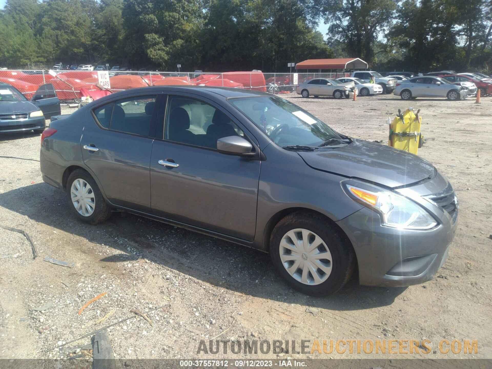 3N1CN7AP1JL801742 NISSAN VERSA SEDAN 2018