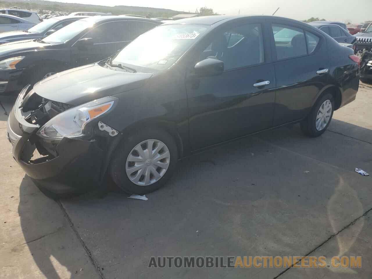 3N1CN7AP1JL810876 NISSAN VERSA 2018