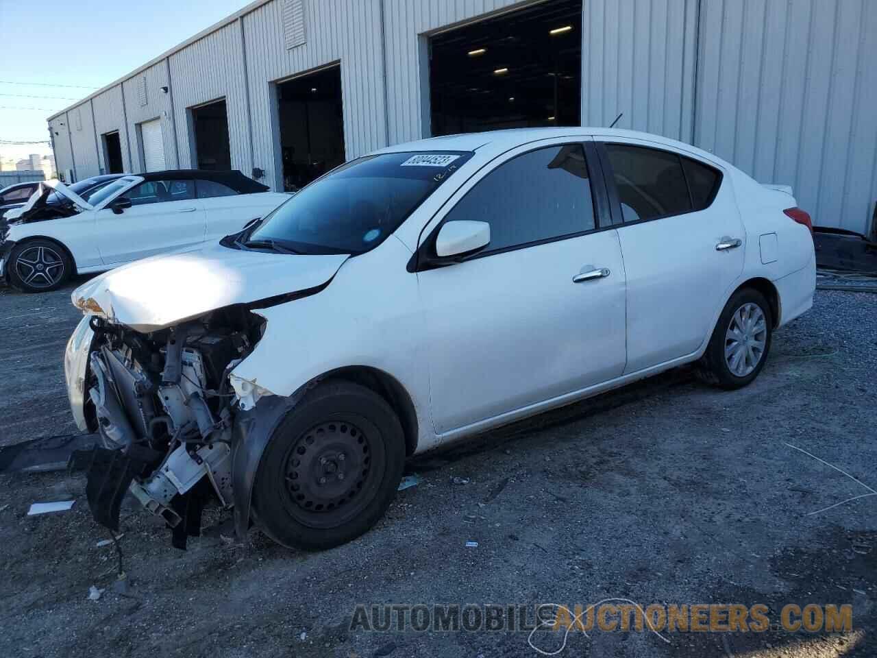 3N1CN7AP1JL812756 NISSAN VERSA 2018