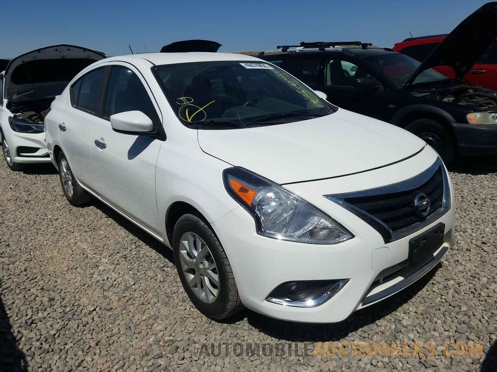 3N1CN7AP1JL823725 NISSAN VERSA 2018