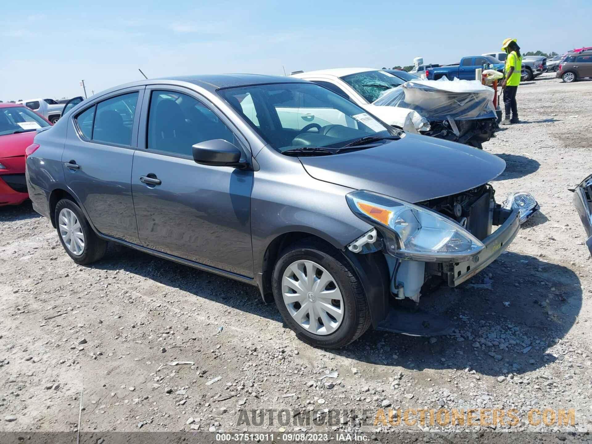 3N1CN7AP1JL834434 NISSAN VERSA SEDAN 2018