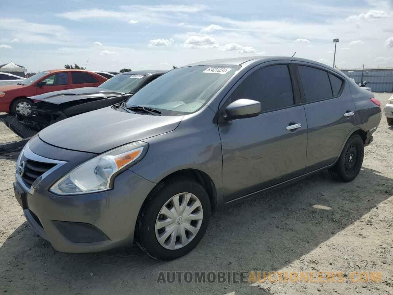 3N1CN7AP1JL871533 NISSAN VERSA 2018