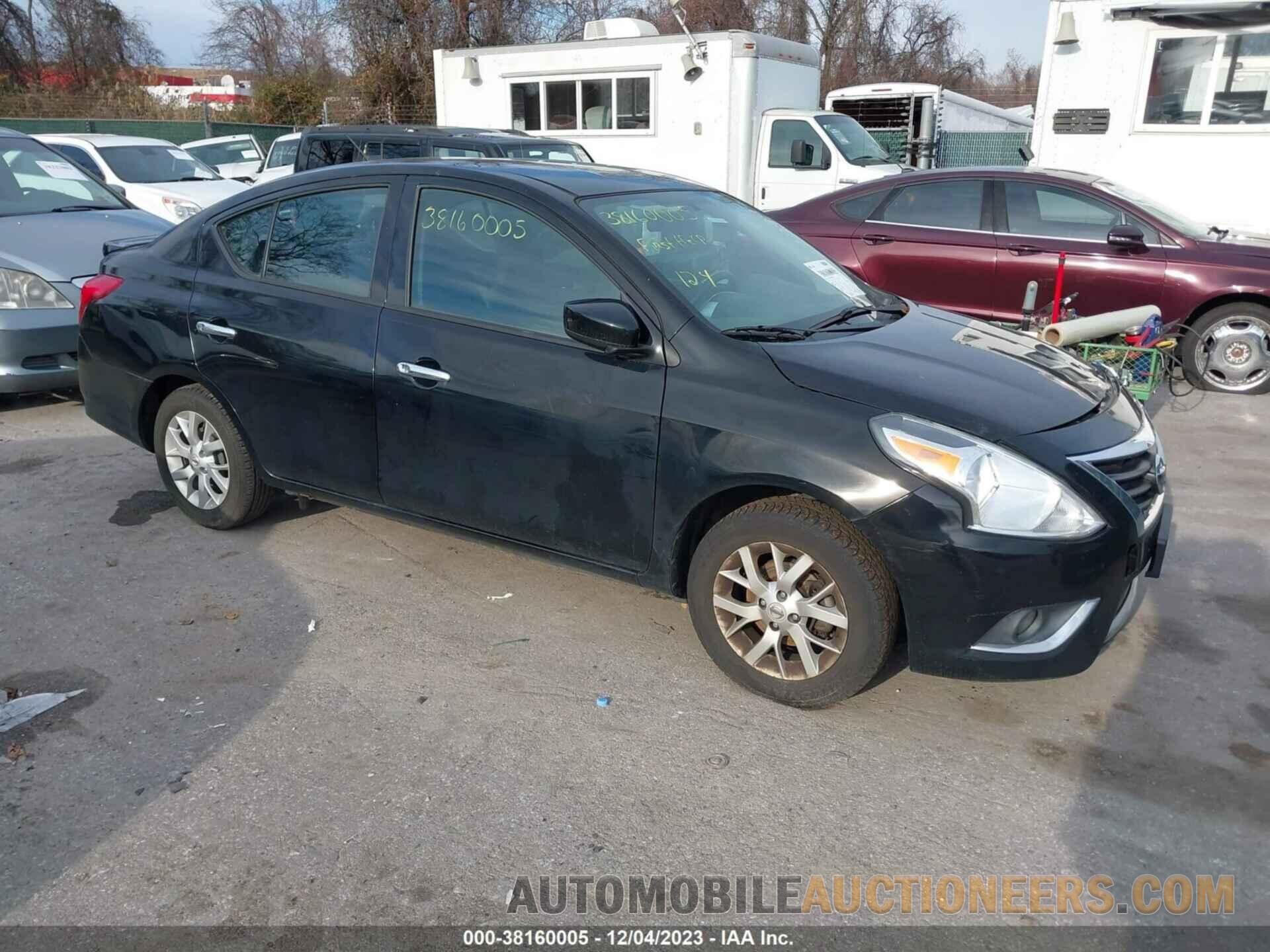 3N1CN7AP1JL877994 NISSAN VERSA 2018