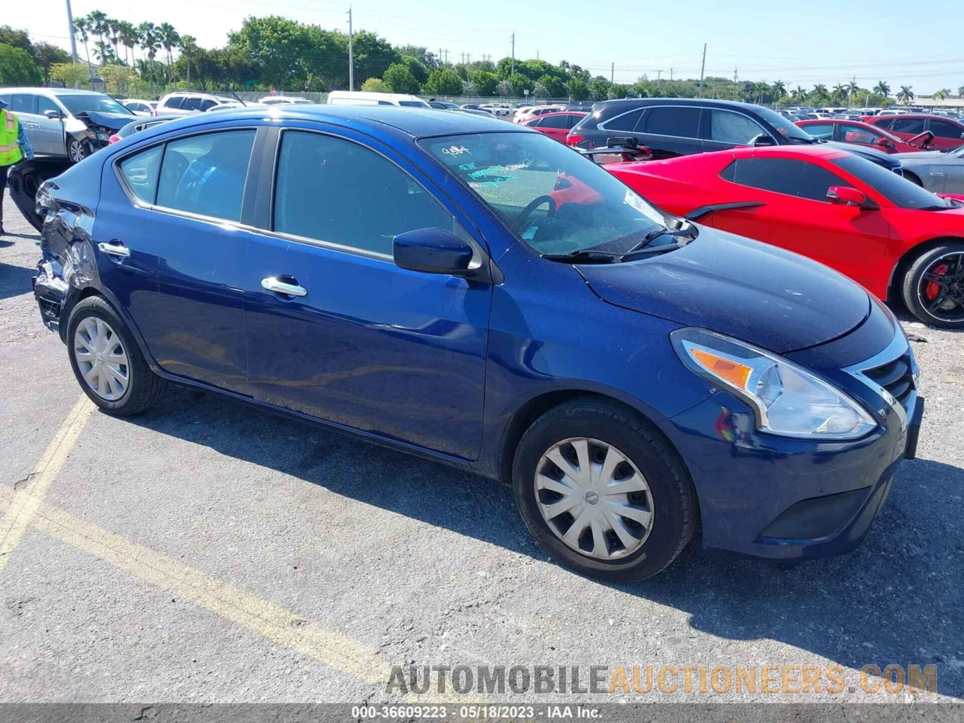 3N1CN7AP1JL880104 NISSAN VERSA SEDAN 2018