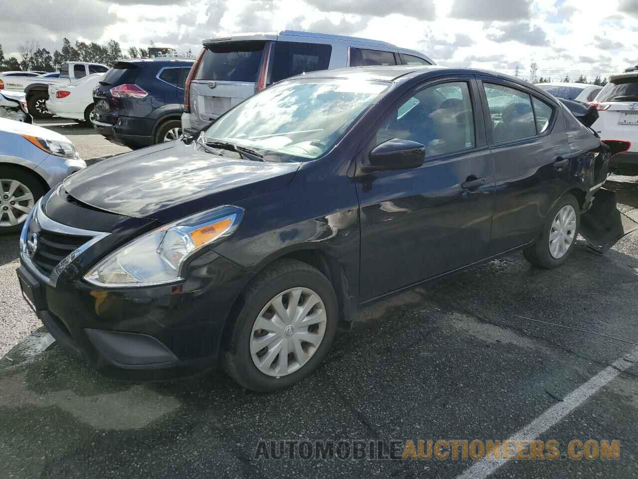 3N1CN7AP1JL883715 NISSAN VERSA 2018