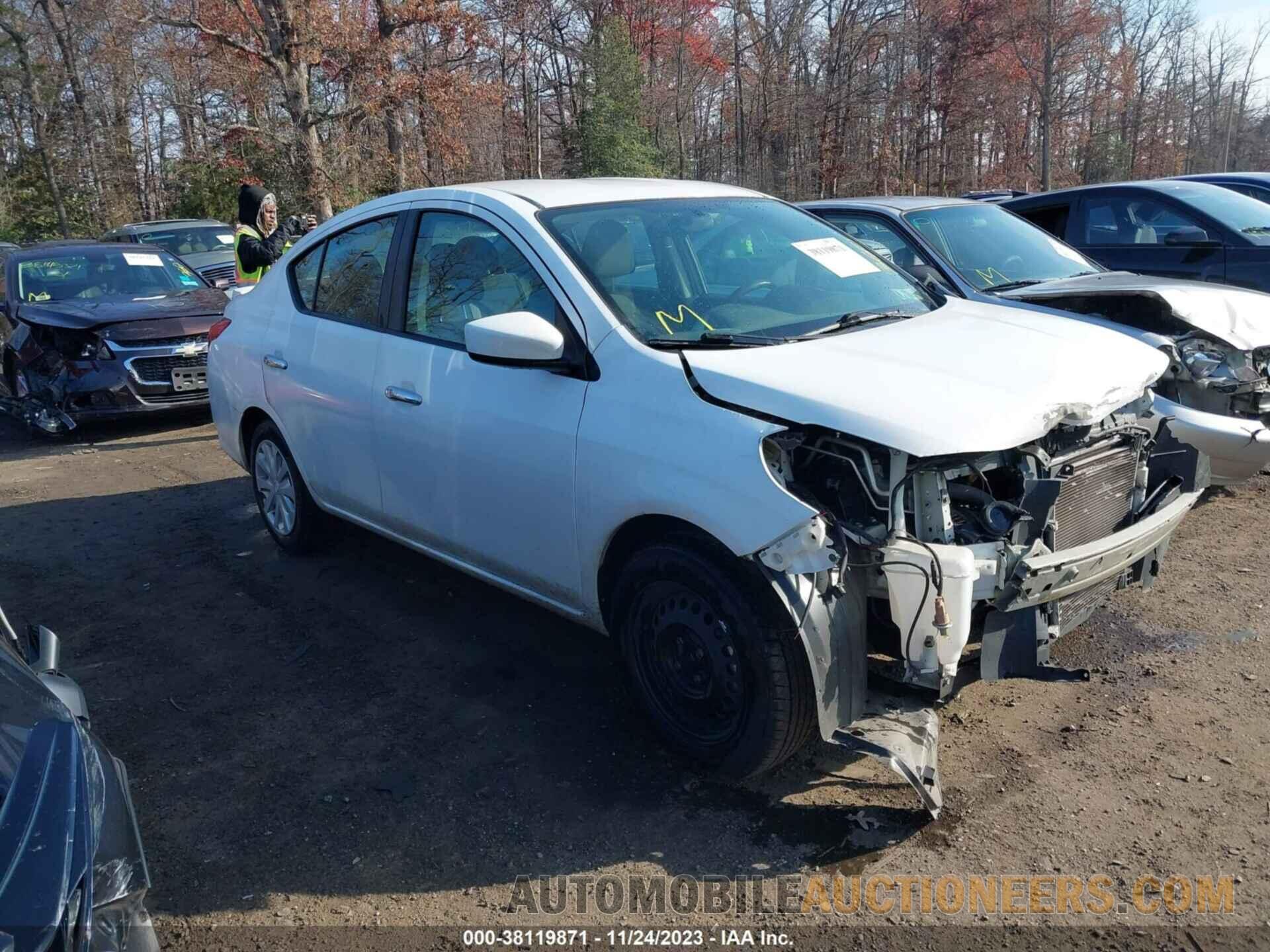 3N1CN7AP1KL813651 NISSAN VERSA 2019