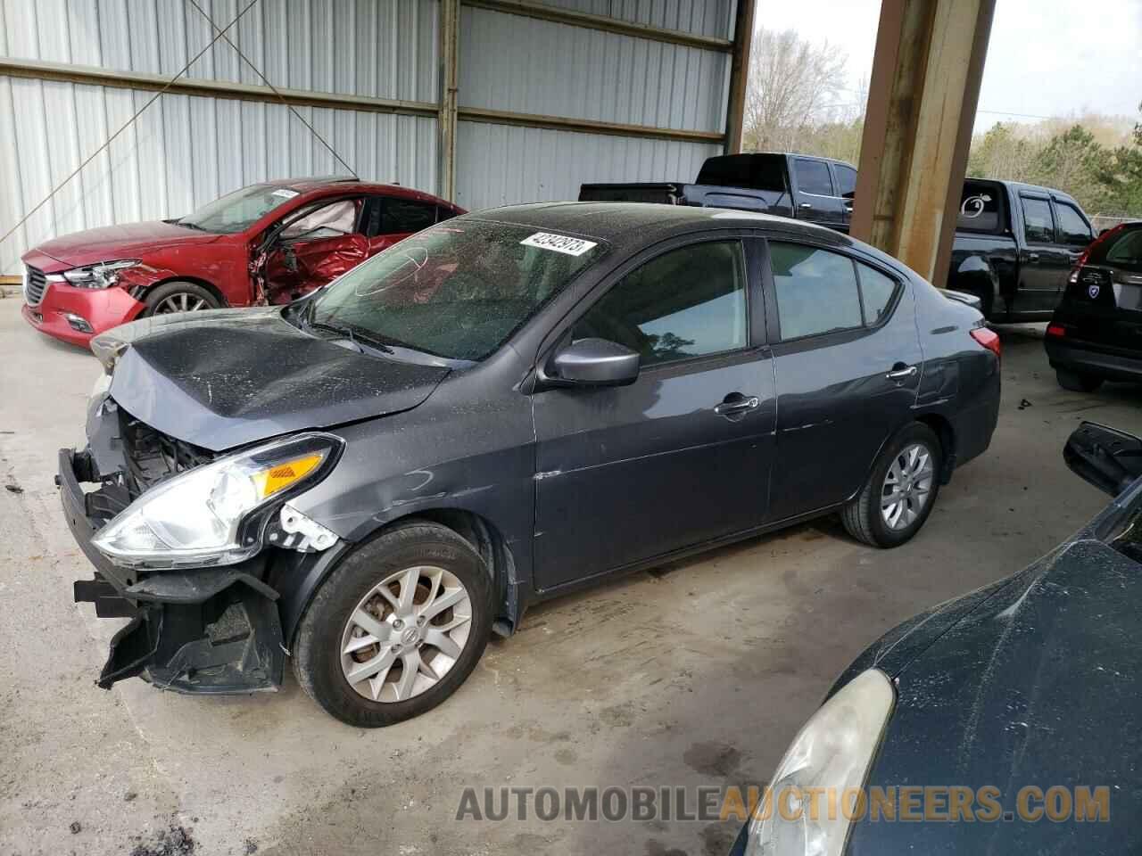 3N1CN7AP1KL814010 NISSAN VERSA 2019