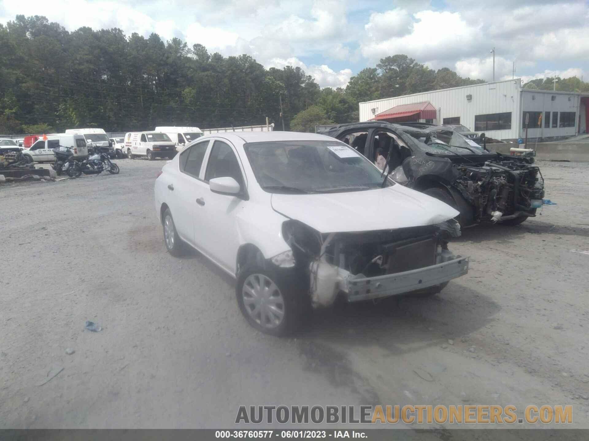 3N1CN7AP1KL828263 NISSAN VERSA SEDAN 2019