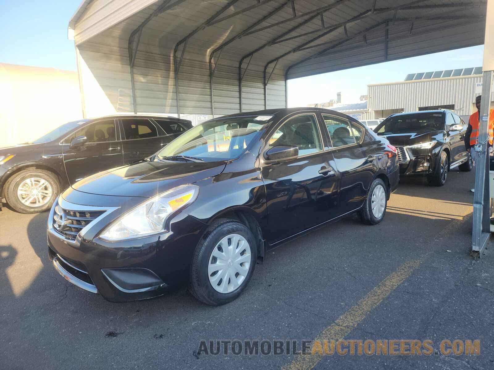 3N1CN7AP1KL829381 Nissan Versa Sedan 2019