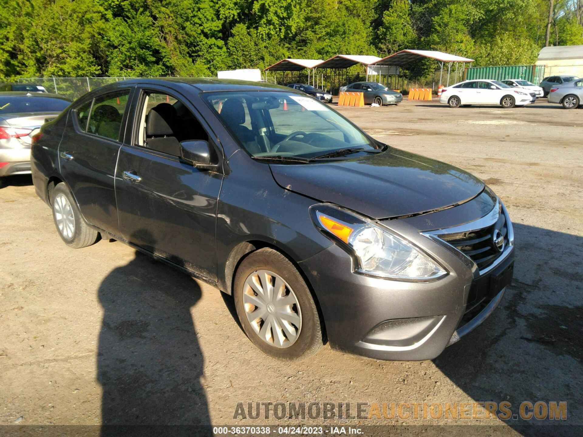 3N1CN7AP1KL832605 NISSAN VERSA SEDAN 2019