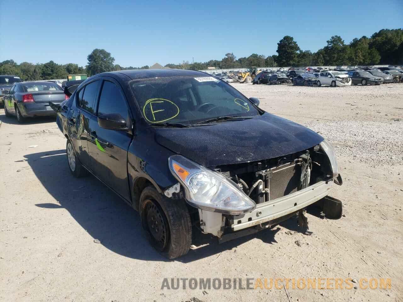 3N1CN7AP1KL836010 NISSAN VERSA 2019